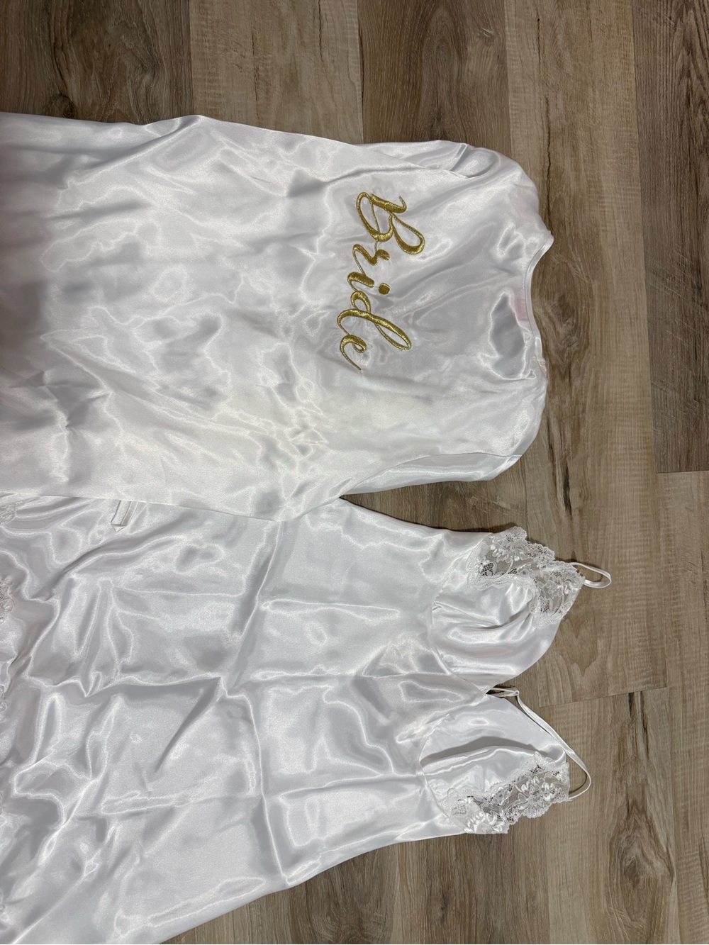 Lingerie Bride Satin Lace Robe and Chemise Set in White - Picture 5 of 5
